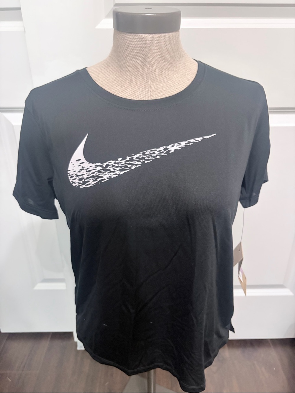 Women’s Nike Black Short-Sleeve Tee with White Textured Swoosh NWT